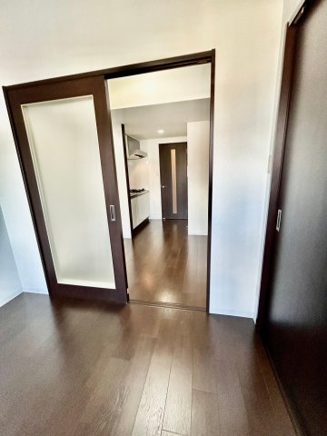 MCOURT江坂の内装