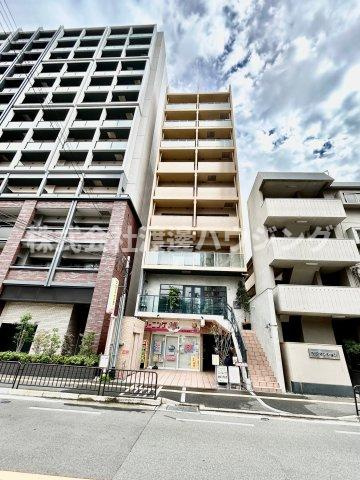 カンパニオ江坂の外観