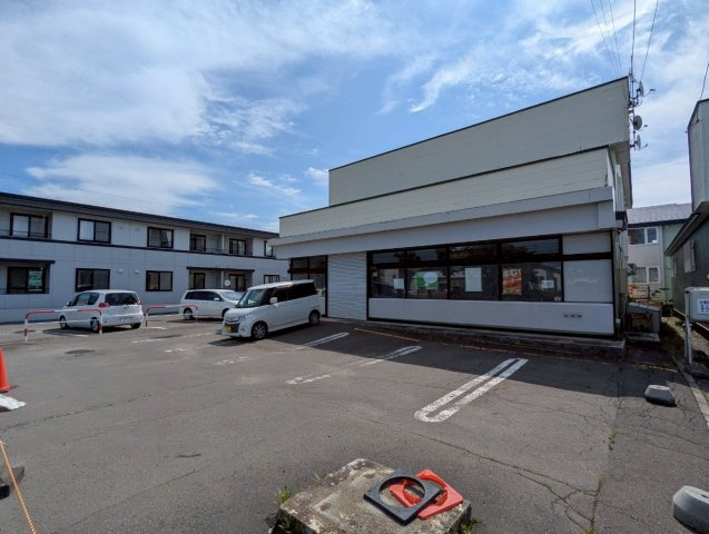 芦野5丁目15　貸店舗の駐車場