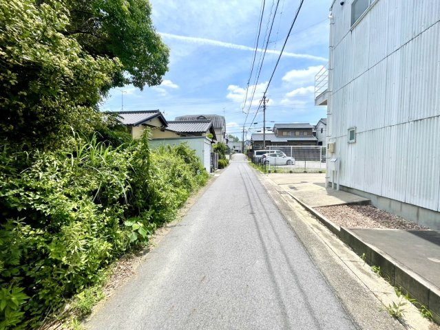 長久手市岩作三ヶ峯土地の前面道路含む現地写真
