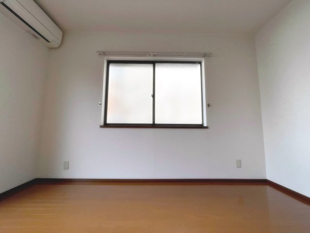 ユートピアの居間・リビング|ゆったり過ごせるリビングです