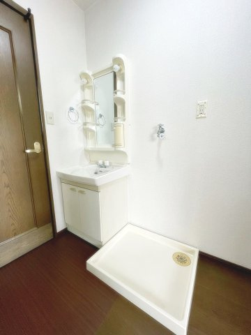 ユートピアの洗面所|忙しい朝には欠かせない洗面所です
