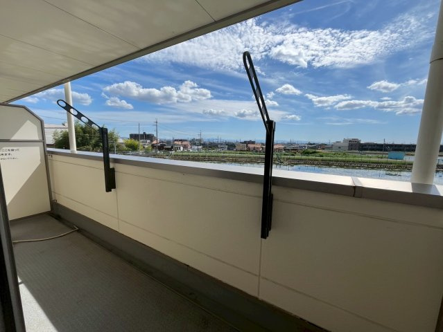 Q176のバルコニー|落ち着いた時間を過ごせるバルコニーです