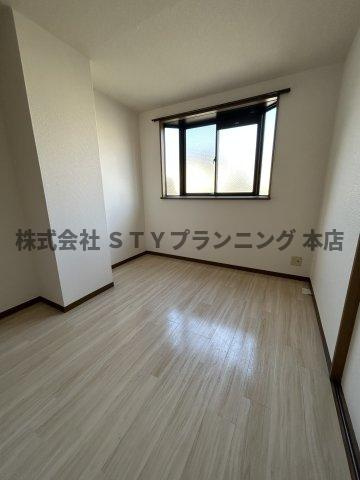 仲介手数料０円！プラティーク　ヴィラの洋室