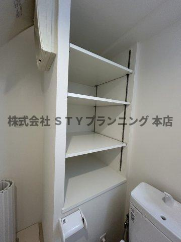 仲介手数料０円！ＣＯＺＹ阿由知通の収納