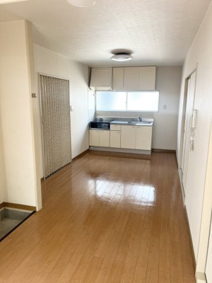 【居間・リビング】 | ファミールウエノB