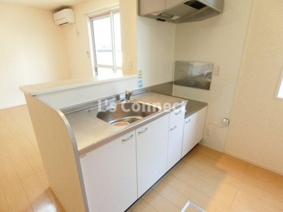 【キッチン】 | シャルマン古川Ａ | ２口ガスコンロ設置可能な対面キッチン。