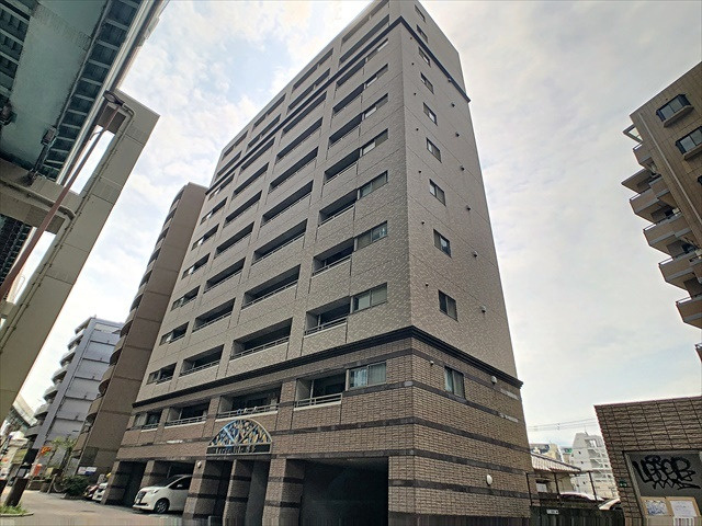 ラルジュエル博多の外観