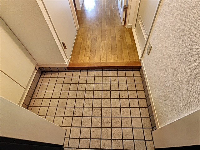 ラルジュエル博多の玄関