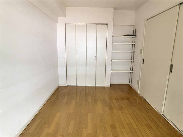 ラルジュエル博多の居間・リビング