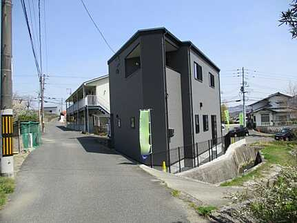 広島市佐伯区坪井２丁目の前面道路含む現地写真