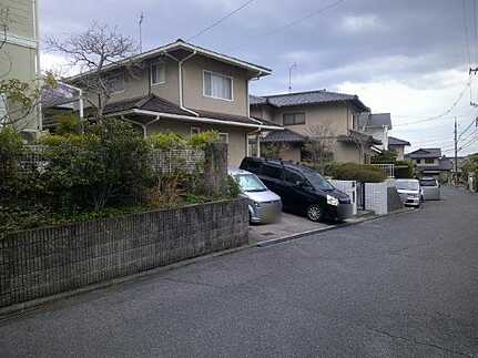 佐伯区観音台３丁目の前面道路含む現地写真