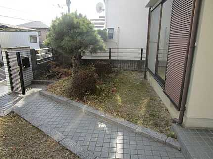 広島市安佐南区高取北４丁目 の庭