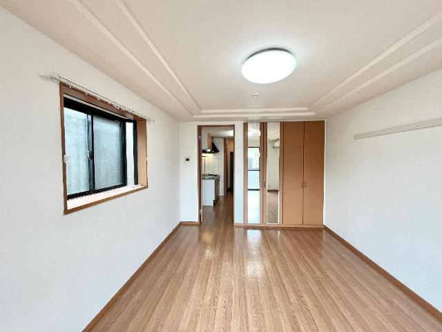 エバーハイム岩津の内装|室内