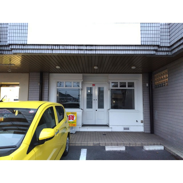 メゾン孝東（店舗・事務所）の玄関