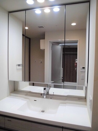 ライオンズ芦屋グランフォートの洗面所|洗面化粧台