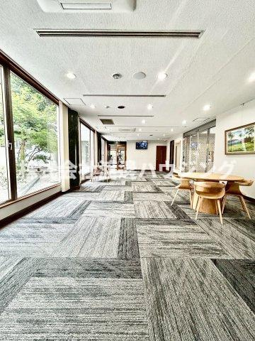 豊中ガーデンズコートのロビー