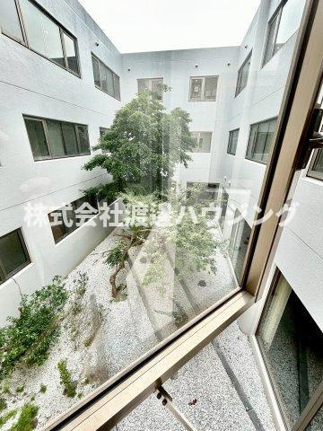 豊中ガーデンズコートの庭