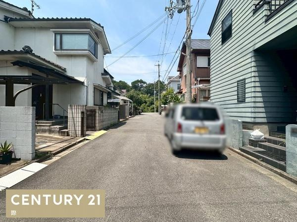 和歌山市木ノ本　中古戸建の前面道路含む現地写真