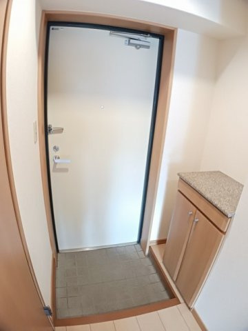 フォーウィルズコートの玄関