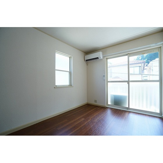 ベルシオン長沼の居間・リビング|窓