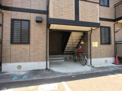 【エントランス】 | ロイヤルガーデン