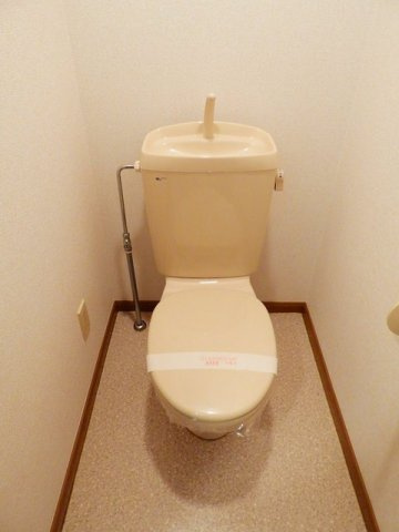 サンパークもりみつＡ棟のトイレ|シンプルで使いやすいトイレです