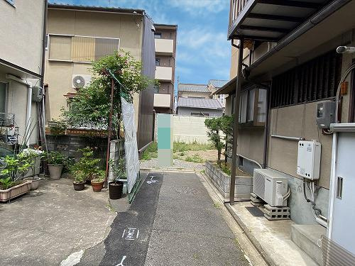 上京区紙屋川町 土地の前面道路含む現地写真