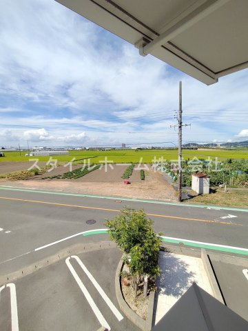 サンハイム野路の駐車場