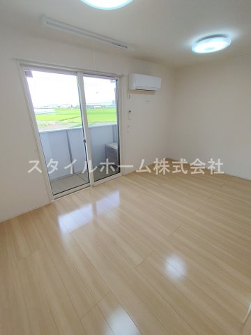 サンハイム野路の居間・リビング|イメージ写真です。