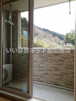 【バルコニー】 | ナッツィオーネ・クロス