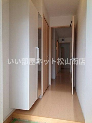 【玄関】 | ナッツィオーネ・クロス