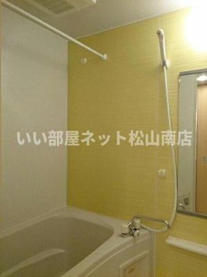 【浴室】 | ナッツィオーネ・クロス