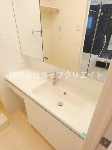 プレヴェールの独立洗面台