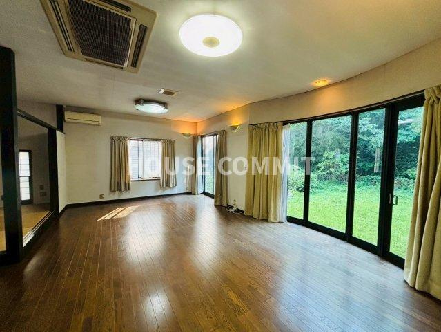 七栄　中古戸建の居間・リビング