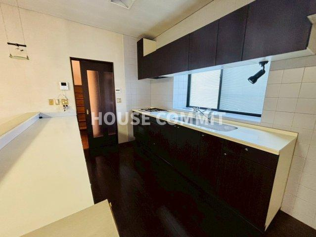 七栄　中古戸建のキッチン