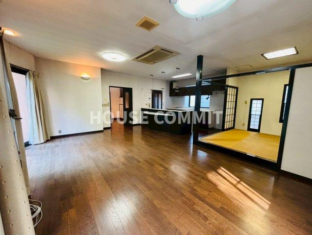 七栄　中古戸建の居間・リビング