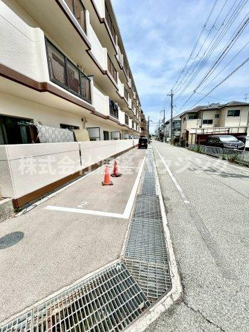 ストーク利倉の駐車場