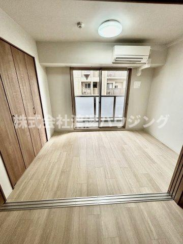 Halu江坂東の寝室