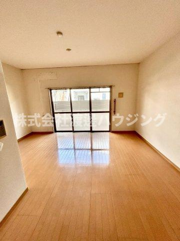 常陽第6ガーデンハイツの居間・リビング