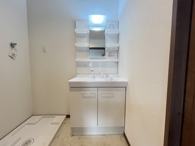 グロースコート弥刀の独立洗面台