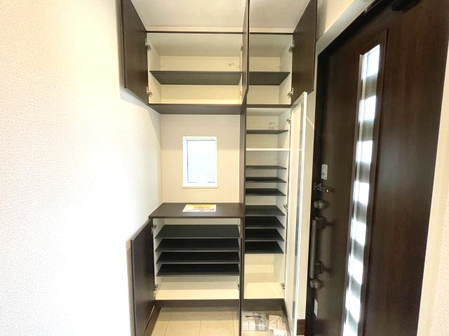廿日市市福面２丁目　№35849の収納|シューズボックス