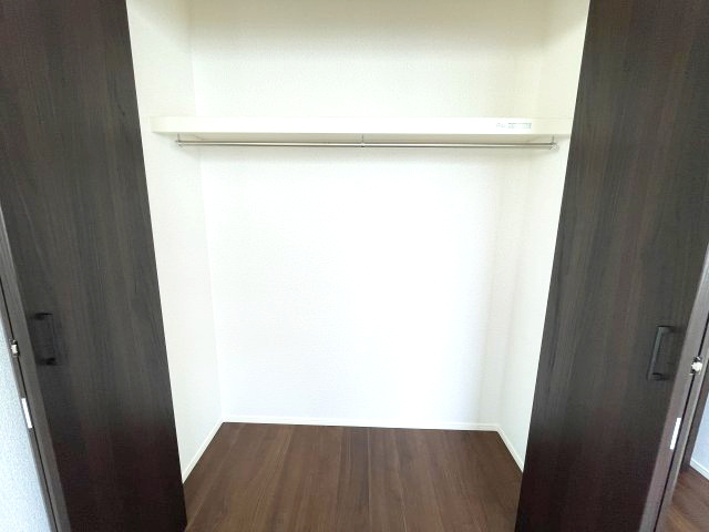 廿日市市福面２丁目　№35849の収納|2階　洋室収納