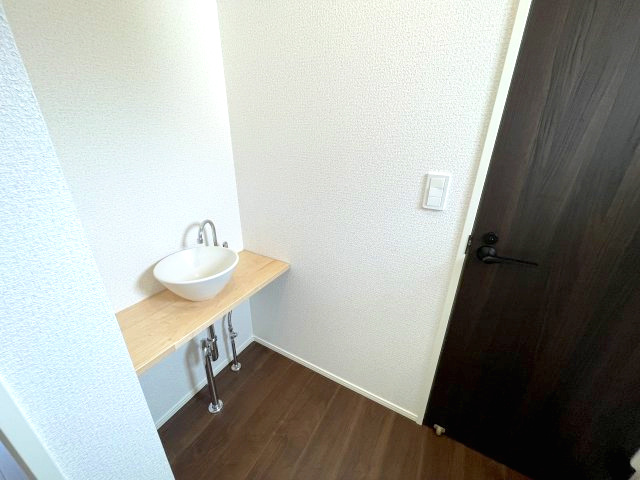 廿日市市福面２丁目　№35849のその他|2階
トイレ前洗面ボウル