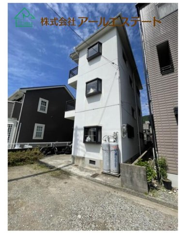 姫路市青山北1丁目　JR「余部駅」徒歩5分の前面道路含む現地写真