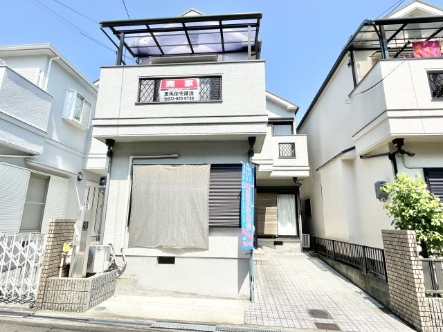 枚方市村野東町　中古一戸建て