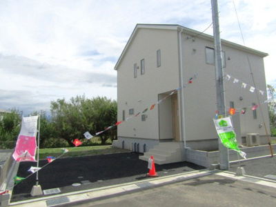 【駐車場】 | クレイドルガーデン甲斐市篠原第6　1号棟 | 駐車場があります