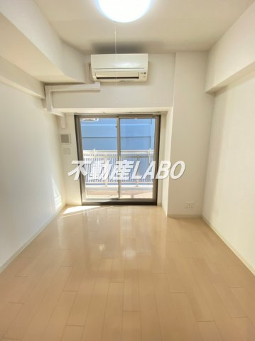 エステムコート難波WEST-SIDEIIIドームシティの寝室