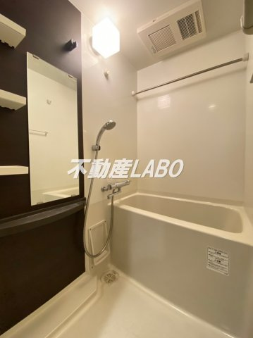 エステムコート難波WEST-SIDEIIIドームシティの浴室