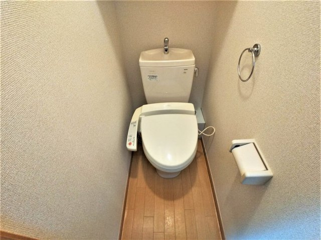 さいたま市桜区大字上大久保の賃貸マンションのトイレ